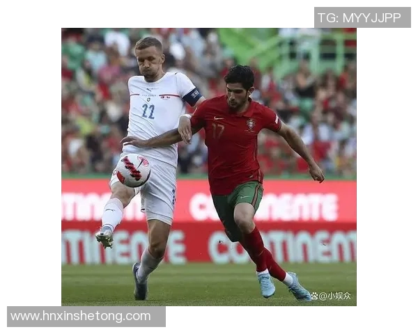 足球明星大卫的精彩瞬间展现了他在绿茵场上的风采与魅力